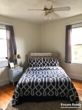 155 Summer St, Unit 7R in Somerville, MA - Foto de edificio - Building Photo