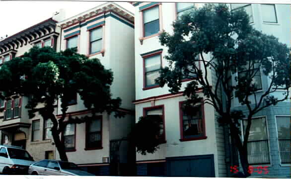 1055 Fell St in San Francisco, CA - Building Photo