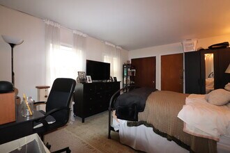 50 Parkman St in Brookline, MA - Building Photo - Building Photo