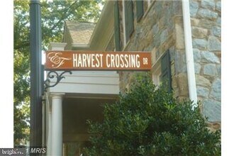 1422 Harvest Crossing Dr in McLean, VA - Building Photo - Building Photo