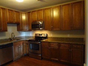 1048 24th Ave SE in Minneapolis, MN - Building Photo - Building Photo