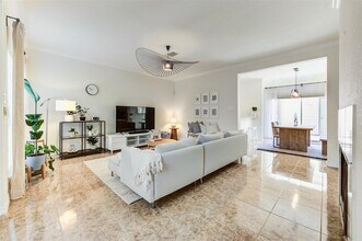 736 Country Pl Dr in Houston, TX - Building Photo - Building Photo