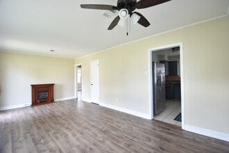 620 Edenborn Ave in Metairie, LA - Building Photo - Building Photo