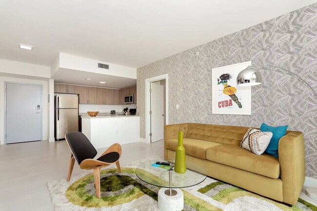 1710 SW 27th Ave in Miami, FL - Building Photo - Building Photo