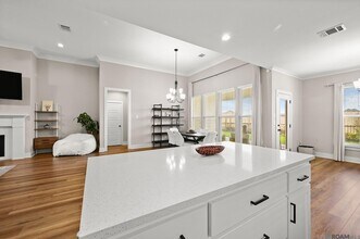 3035 Woodgrove Wy, Unit Unit 408 in Baton Rouge, LA - Building Photo - Building Photo