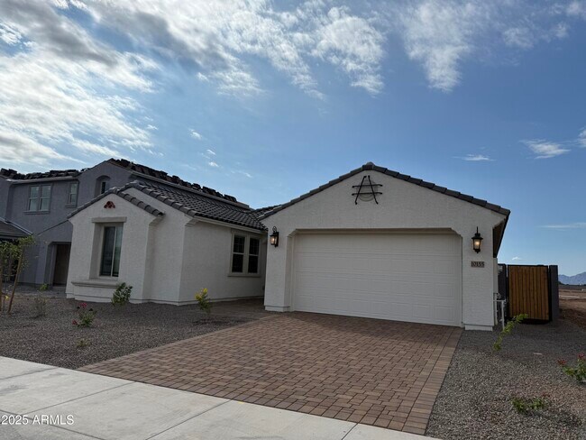 10155 W Columbus Ave in Avondale, AZ - Building Photo - Building Photo