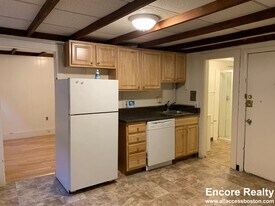 232 Cambridge St, Unit 8 in Boston, MA - Building Photo