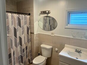 162 Hickory St, Unit 3rd floor apartment in Orange, NJ - Building Photo - Building Photo