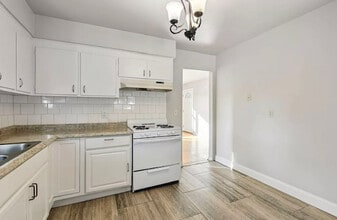 5832 Washburn Ave S in Minneapolis, MN - Building Photo - Building Photo