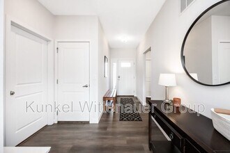 2624 Beacon Point Ct in Belleville, IL - Building Photo - Building Photo