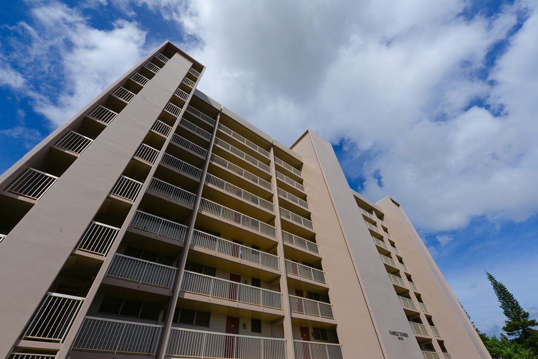 Waikele Towers in Waipahu, HI - Foto de edificio