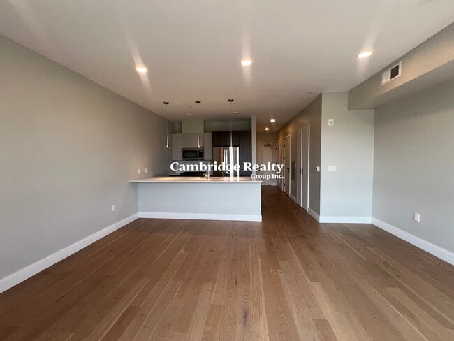 12 Central St