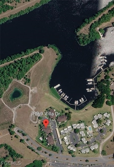 1069 Villa Dr, Unit B103 in La Belle, FL - Foto de edificio - Building Photo
