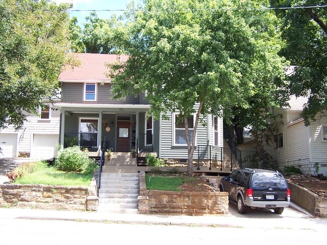 50 S School Ave, Unit 3 in Fayetteville, AR - Building Photo - Building Photo