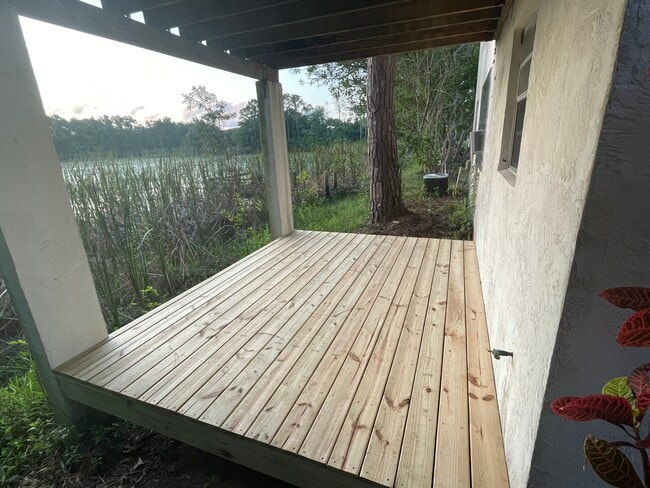 6237 SE Lake Circle Dr, Unit A