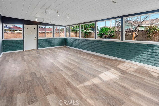 property at 22618 Elm Ave