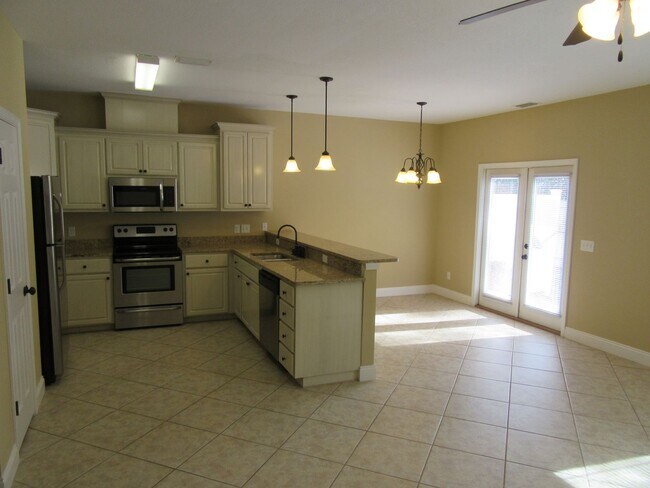 1863 Annabellas Dr in Panama City Beach, FL - Building Photo - Building Photo