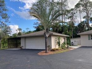 4300 Gail Blvd in Naples, FL - Building Photo - Building Photo