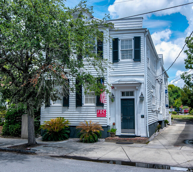 120 President St in Charleston, SC - Building Photo - Building Photo