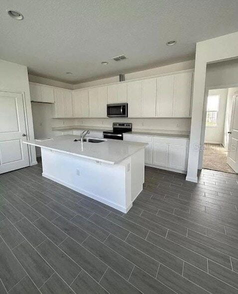 4350 Davos Dr in Clermont, FL - Building Photo - Building Photo