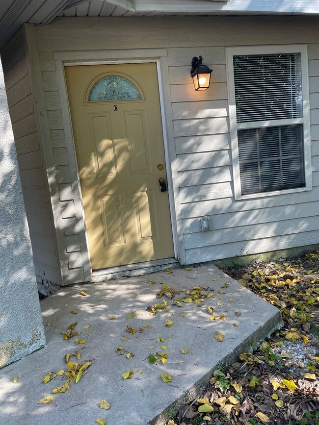 property at 901 S Sergeant Ave