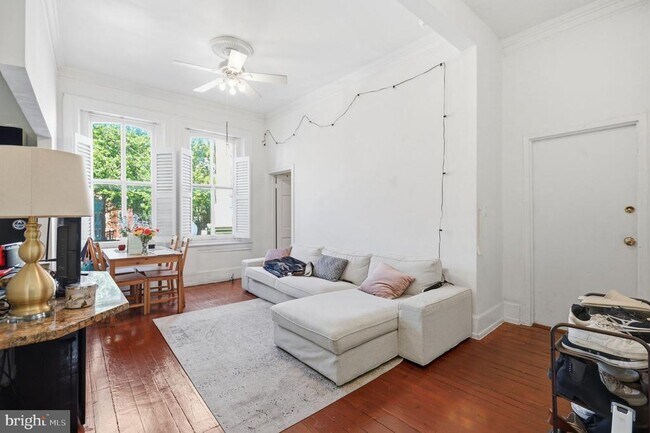 property at 1419 Wisconsin Ave NW