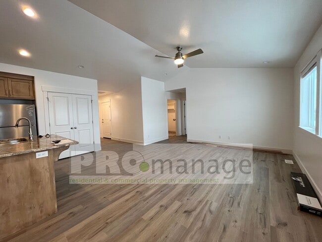 3722 E St in Idaho Falls, ID - Building Photo - Building Photo