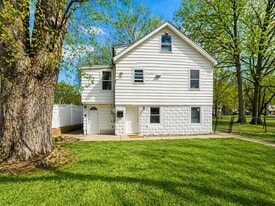 161 Lincoln Ave in Dumont, NJ - Building Photo