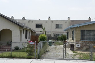 263 Sunset Blvd in Hayward, CA - Building Photo - Building Photo