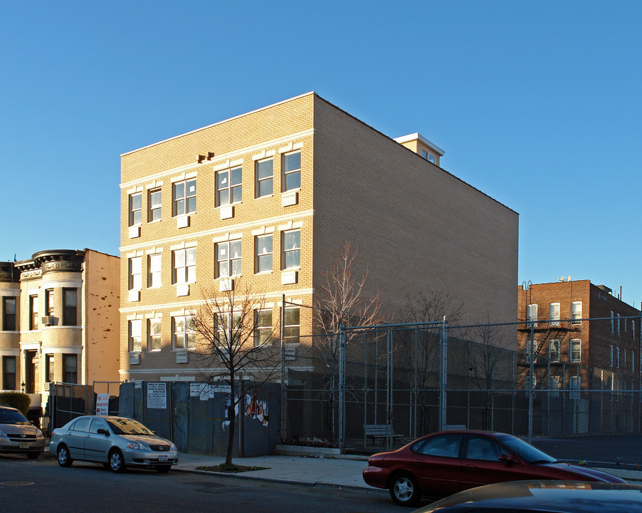 1431 Park Pl in Brooklyn, NY - Building Photo