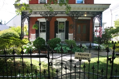 23 N Union St in Lambertville, NJ - Foto de edificio - Building Photo