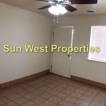 820 Vine Ave in Farmington, NM - Building Photo - Building Photo