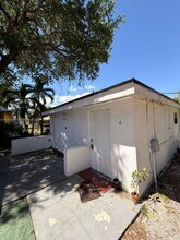 2265 NW 100th St in Miami, FL - Building Photo - Building Photo