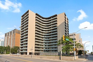 111 Riverside Dr E, Unit 111 Riverside Dr. E #602 in Windsor, ON - Building Photo