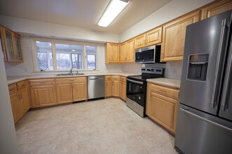 1011 Third St in De Pere, WI - Building Photo - Building Photo