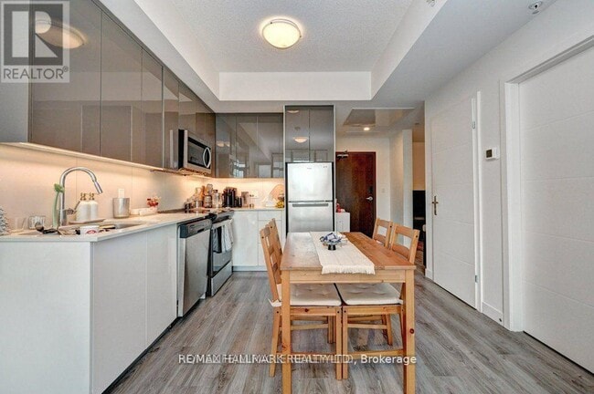 60 Frederick St in Kitchener, ON - Building Photo - Building Photo