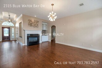 2315 Blue Water Bay Dr in Katy, TX - Building Photo - Building Photo