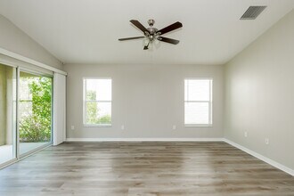 11634 Addison Chase Dr in Riverview, FL - Building Photo - Building Photo