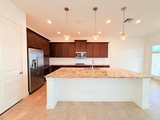 2074 Dickens Terrace in Palm Beach Gardens, FL - Building Photo - Building Photo