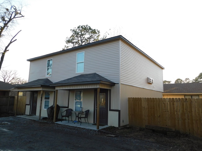 Methodist Square in Muldrow, OK - Building Photo - Other