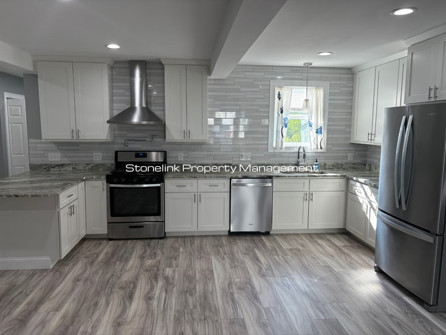 property at 4 Market St