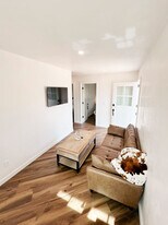 898 Veronica Springs Rd in Santa Barbara, CA - Building Photo