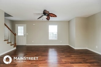 1366 Nicole Ln in La Vergne, TN - Foto de edificio - Building Photo