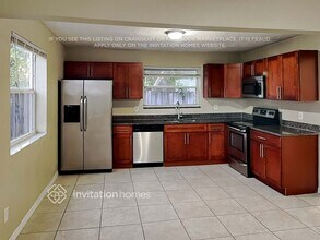 7560 Pierce St in Hollywood, FL - Building Photo - Building Photo