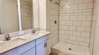 8520 Sea Ray Run in Parrish, FL - Building Photo - Building Photo