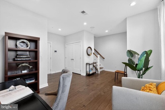 property at 11 Hedley Ln