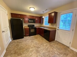 2952 Suburban Rd in Lynchburg, VA - Building Photo - Building Photo