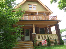 319 E Montana St, Unit 319 in Milwaukee, WI - Building Photo