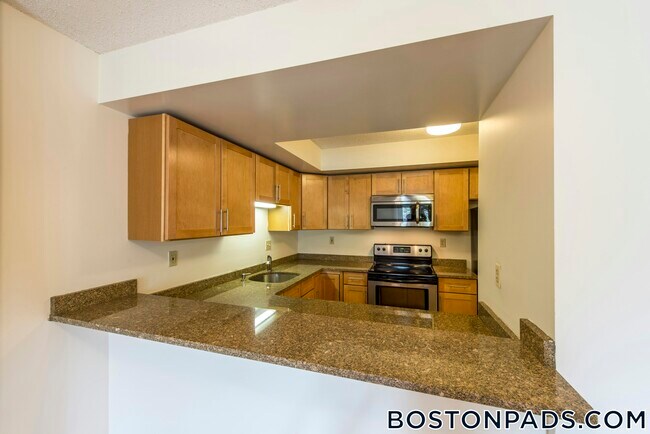 345 Franklin St in Cambridge, MA - Building Photo - Building Photo