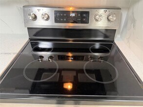 8550 SW 109th Ave in Miami, FL - Building Photo - Building Photo